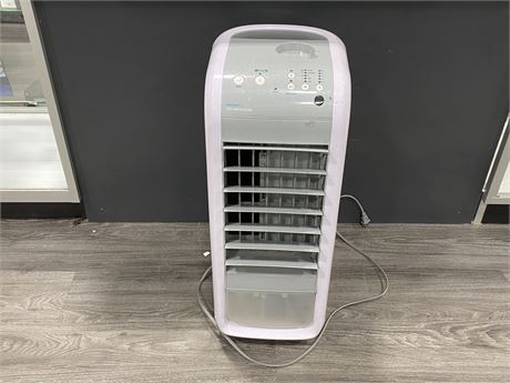 FLOATER IMPORTS AIR COOLER (Turns on)
