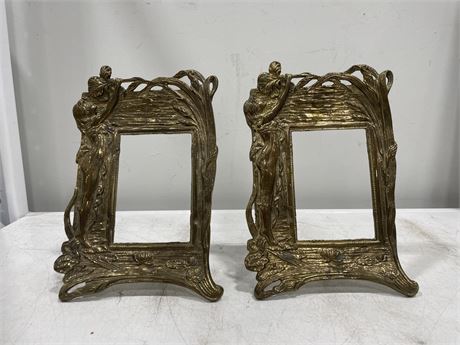 ANTIQUE VICTORIAN STYLE SOLID BRASS PICTURE FRAMES - 10”x7”