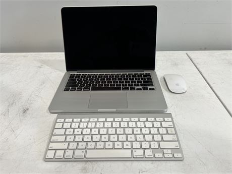 MACBOOK PRO MODEL A1502 W/KEYBOARD & MOUSE - WORKS, NEEDS CHARGER