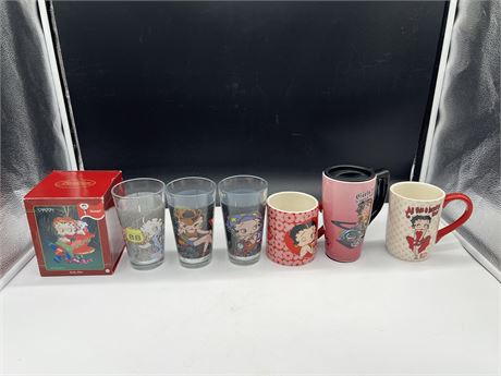 LOT OF 6 BETTY BOOP GLASSES & MUGS + CHRISTMAS ORNAMENT IN BOX