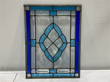 BEAUTIFUL LEADED STAINED GLASS PANEL (12”X16”)