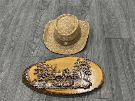 VINTAGE YELLOWSTONE NATIONAL PARK WALL PLAQUE + GREG NORMAN STRAW OUTBACK HAT