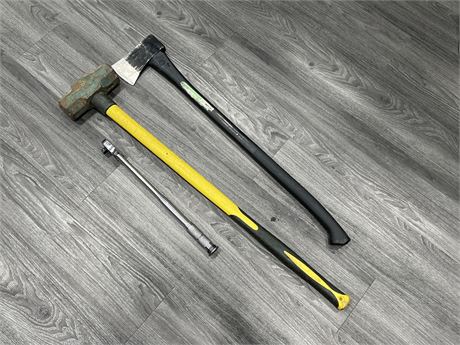 TORQUE WRENCH 1/2” DRIVE + LARGE AXE & SLEDGE HAMMER