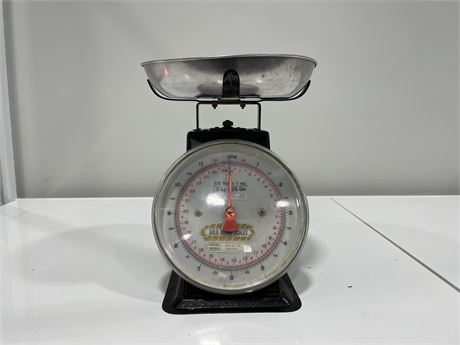 VINTAGE GOLD BRAND SCALES