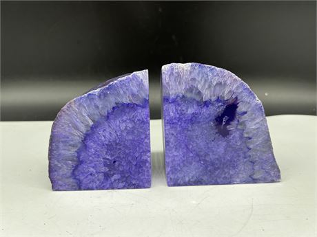 PAIR OF AGATE BOOKENDS 4.5”
