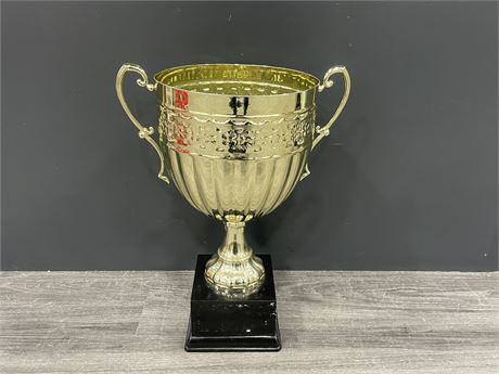 LARGE HEAVY BLANK TROPHY - POSSIBLE FANTASY SPORTS TROPHY? - 18” TALL