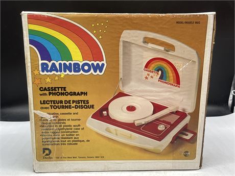 VINTAGE DAYLIN RAINBOW CASSETTE WITH PHONOGRAPH IN BOX