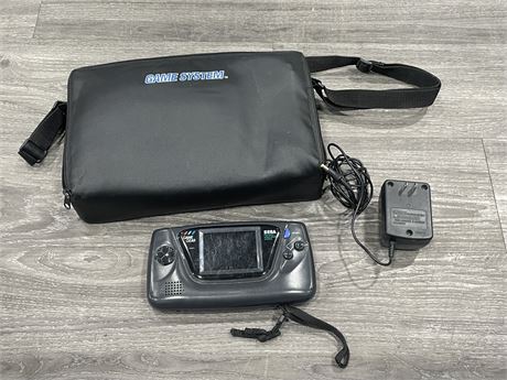 SEGA GAMEGEAR CONSOLE W/ CHARGER & CARRYING CASE