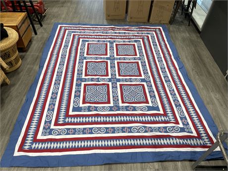 EASTERN CANADIAN PATCHWORK QUILT (93”x113”)