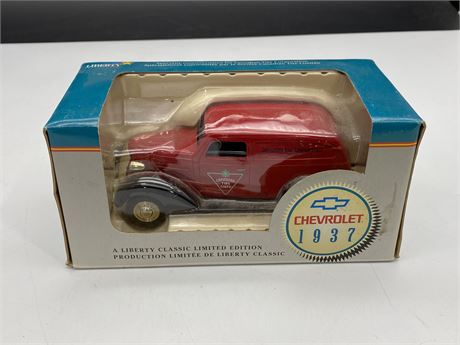 LIMITED EDITION CANADIAN TIRE 1937 DIECAST CHEVROLET TRUCK
