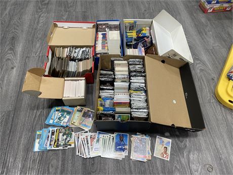 COLLECTION OF SPORTS CARDS (MOSTLY HOCKEY) - PACKS ARE OPENED