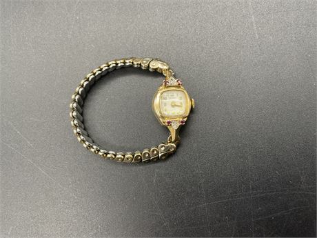 14k VINTAGE WOMANS WATCH W/ DIAMONDS AND RUDYS