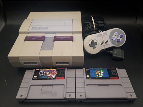 SUPER NINTENDO CONSOLE WITH GAMES - VERY GOOD CONDITION