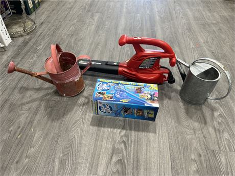 WORKING ELECTRIC LEAF BLOWER & OTHER GARDEN MAINTENANCE ITEMS