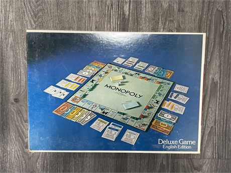 SEALED VINTAGE MONOPOLY DELUXE GAME ENGLISH EDITION