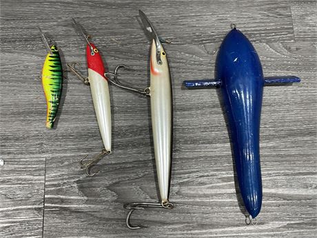 4 GIANT FISHING LURES (12” LARGEST)