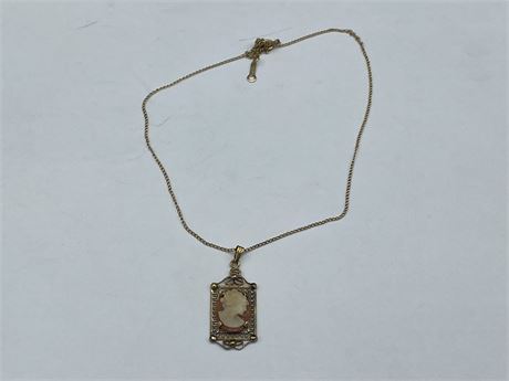 VINTAGE 1920’S CAMEO NECKLACE (NEEDS TO BE UNTANGLED)