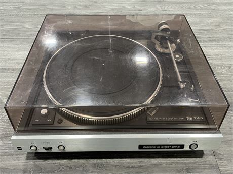 DUAL 714Q WORKING TURNTABLE