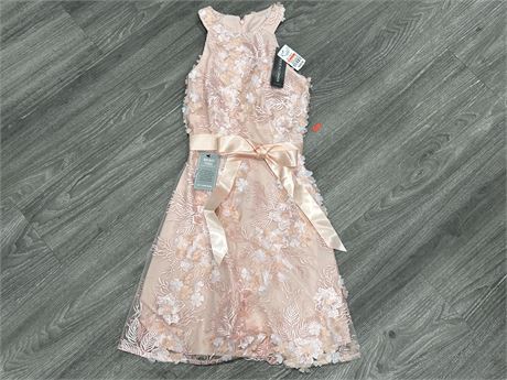 (NEW) LE CHATEAU DRESS SIZE XXS (RETAIL $169)