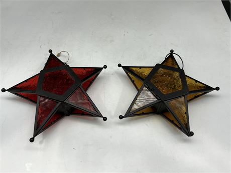 2 COLOURED GLASS STAR CANDLE HOLDERS (10”)
