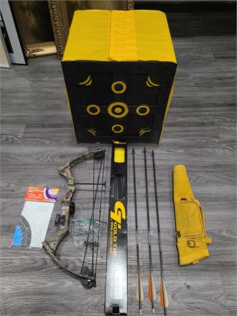BEAR ARCHERY WARRIOR BOW WITH 11 ARROWS/TARGETBOX & OTHERS