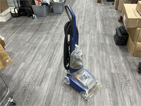 HOOVER CARPET SHAMPOOER - USED ONLY 4 TIMES
