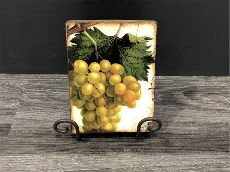 SID DICKENS T-110 GRAPES TILE RETIRED 2007