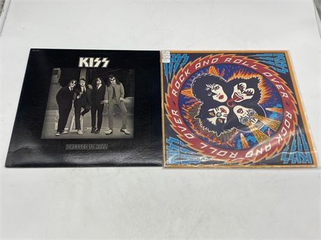 2 KISS RECORDS - VG (slightly scratched)