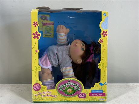 SPORTY GIRL CABBAGE PATCH DOLL IM BOX