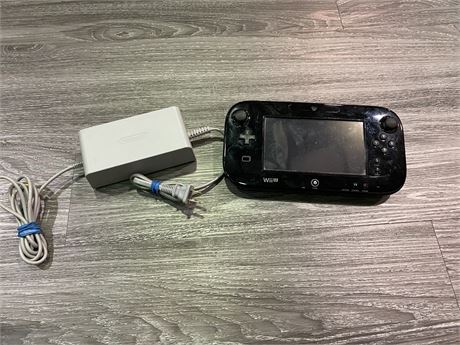 WII U SYSTEM & CHARGER (as is, does power up)