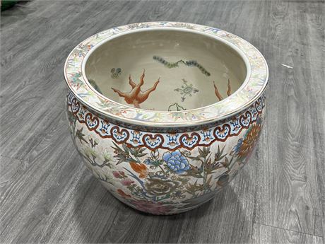 LARGE CHINESE PORCELAIN FISH BOWL / PLANTER (19” wide, 15” tall)