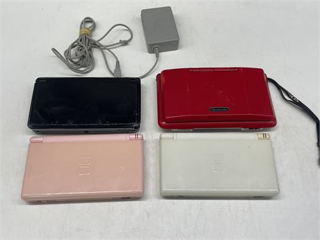 4 DS SYSTEMS 1 W/ CHARGER