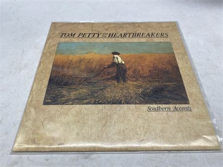 TOM PETTY & THE HEARTBREAKERS - SOUTHERN ACCENT - EXCELLENT (E)
