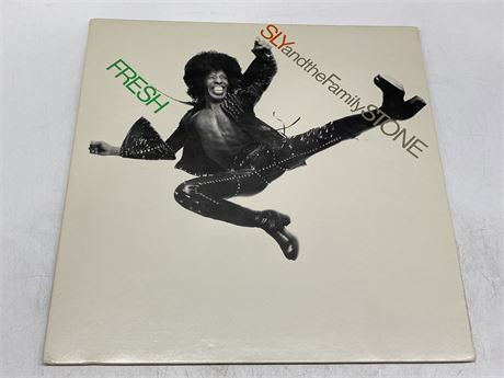 SLY AND THE FAMILY STONE - FRESH - GATEFOLD NEAR MINT (NM)