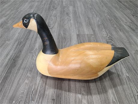 LARGE SIGNED HAND CARVED CANADA GOOSE (27"length - 16"tall)