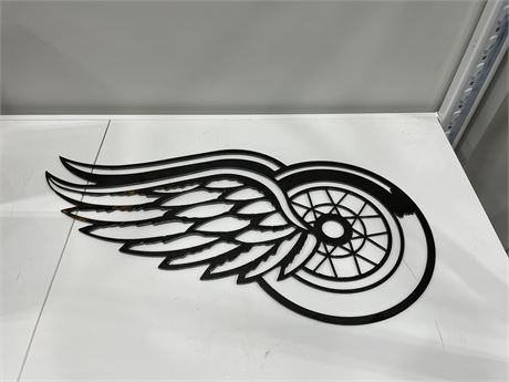 WROUGHT IRON DETROIT RED WINGS LOGO 3FT WIDE
