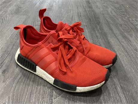 MENS RED ADIDAS NMD SHOES - GREAT CONDITION (SIZE 9)