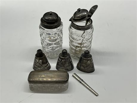 VINTAGE STERLING ITEMS - S&P SHAKERS, PILL CONTAINER, ETC