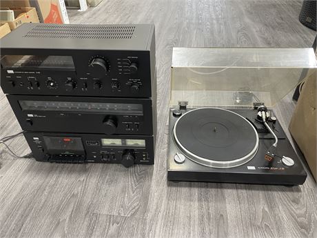 4 PIECE SANSUI STEREO & RECORD PLAYER