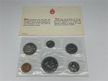 ROYAL CANADIAN MINT 1976 UNCIRCULATED COIN SET
