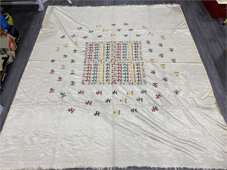 VINTAGE EMBROIDERED BED COVER (100”x87”)