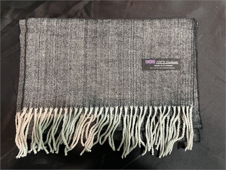 NEW 100% CASHMERE SCARF