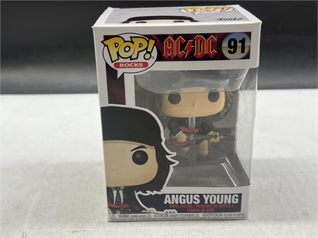 (NEW) ANGUS YOUNG AC/DC FUNKO POP