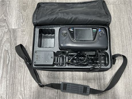 GAMEGEAR SYSTEM IN CASE
