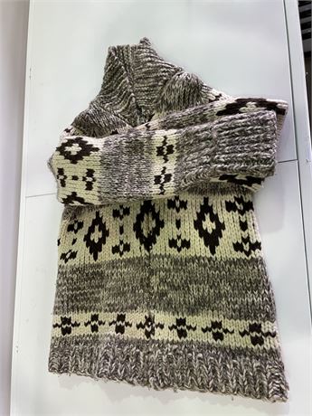 COWICHEN VALLEY HAND MADE SWEATER