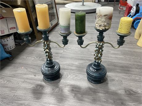 2 DECORATIVE CANDLE HOLDERS WITH CANDLES (23”)