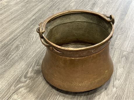 EARLY COPPER HAND HAMMERED HANDLED BUCKET (13” wide)