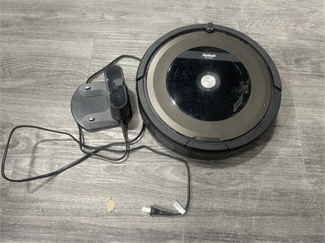 IROBOT ROOMBA 890 TESTED NO REMOTE
