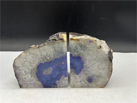 PAIR OF AGATE BOOKENDS 5.5”