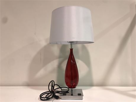 RED VANTEAL LAMP